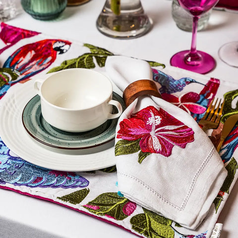 Caribbean Lovestory Embroidered Napkins